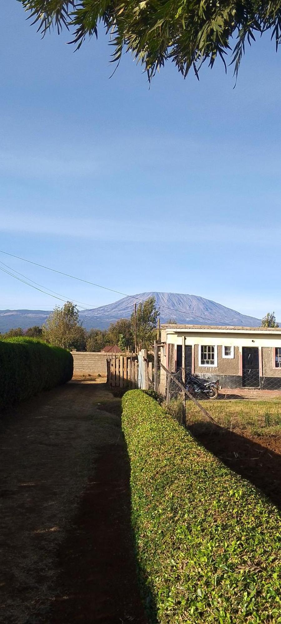 Greenfield Homestay -Full Board Oloitokitok Extérieur photo